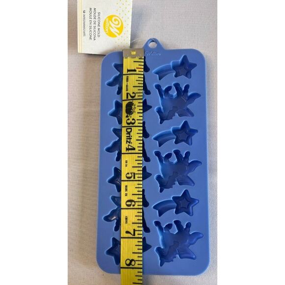 Wilton Silicone Candy Mold - Flying Unicorns Shooting Stars - Blue Mold NWT - Picture 3 of 4